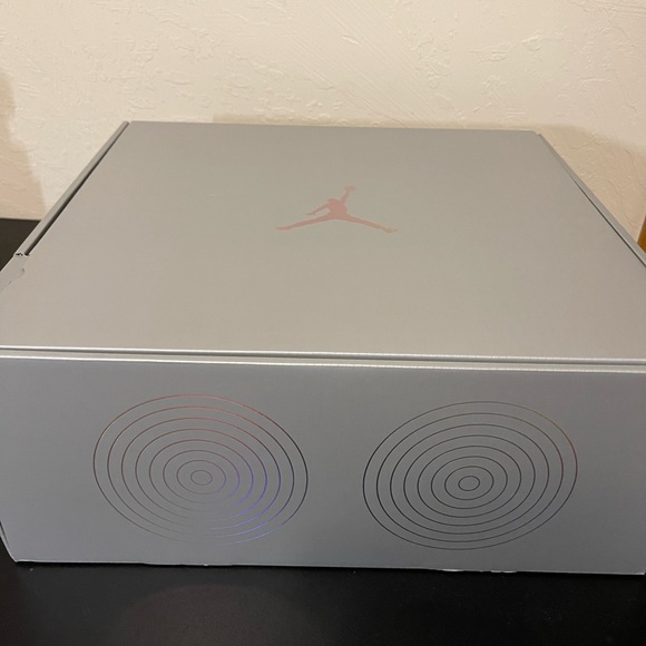 Jordan 11 Adapt - Picture 8 of 16